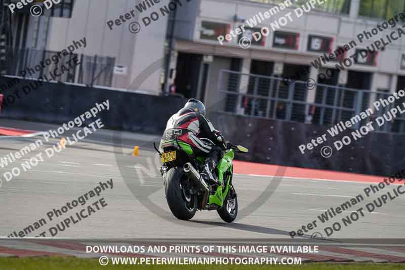 donington no limits trackday;donington park photographs;donington trackday photographs;no limits trackdays;peter wileman photography;trackday digital images;trackday photos